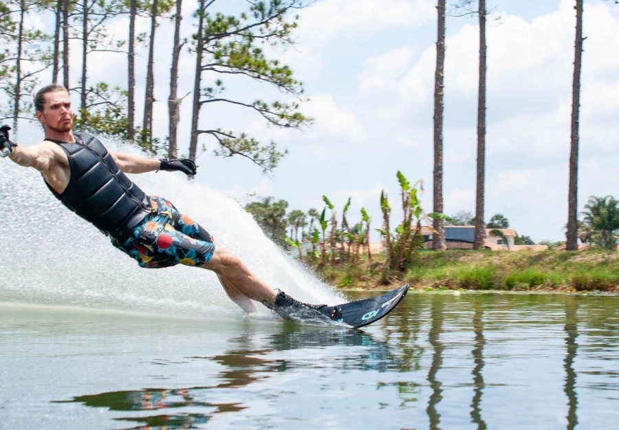 A Guide to Choosing the Perfect Water Ski Rope for Slalom Skiing Competitions