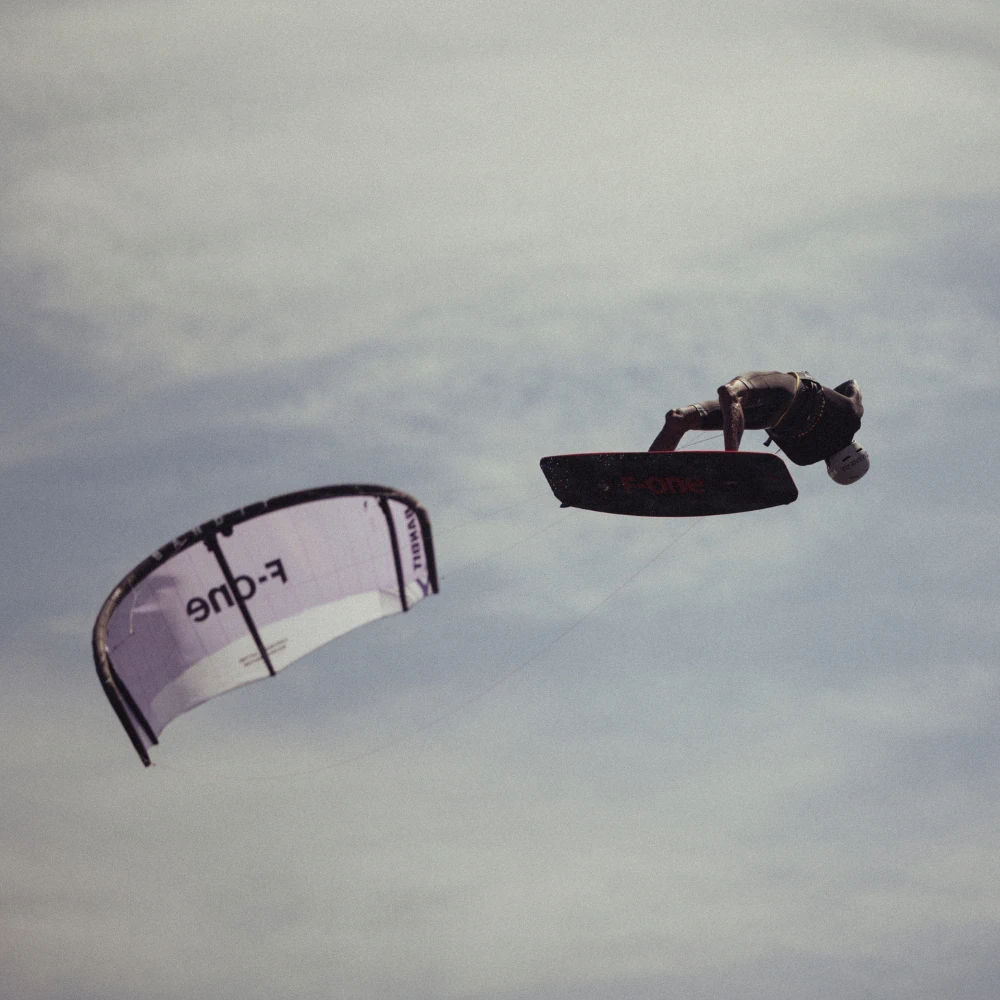F-One Bandit 18 Kite for sale. Watersports Warehouse, Cape Town