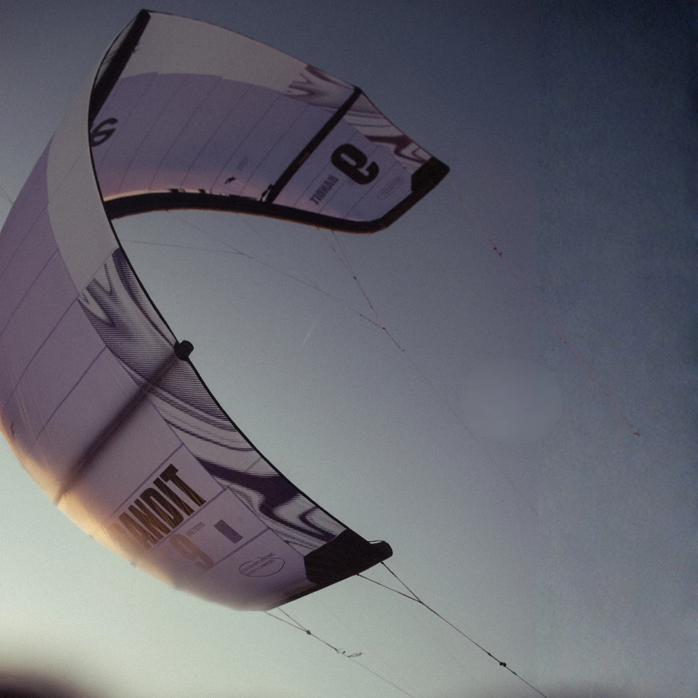 F-One Bandit 18 Kite for sale. Watersports Warehouse, Cape Town